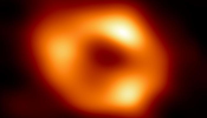 Sagitario A: La ciencia tras la foto del agujero negro que está al centro de nuestra galaxia