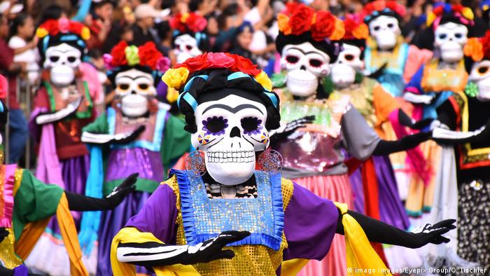Punto Cero: El Día de los Muertos en México
