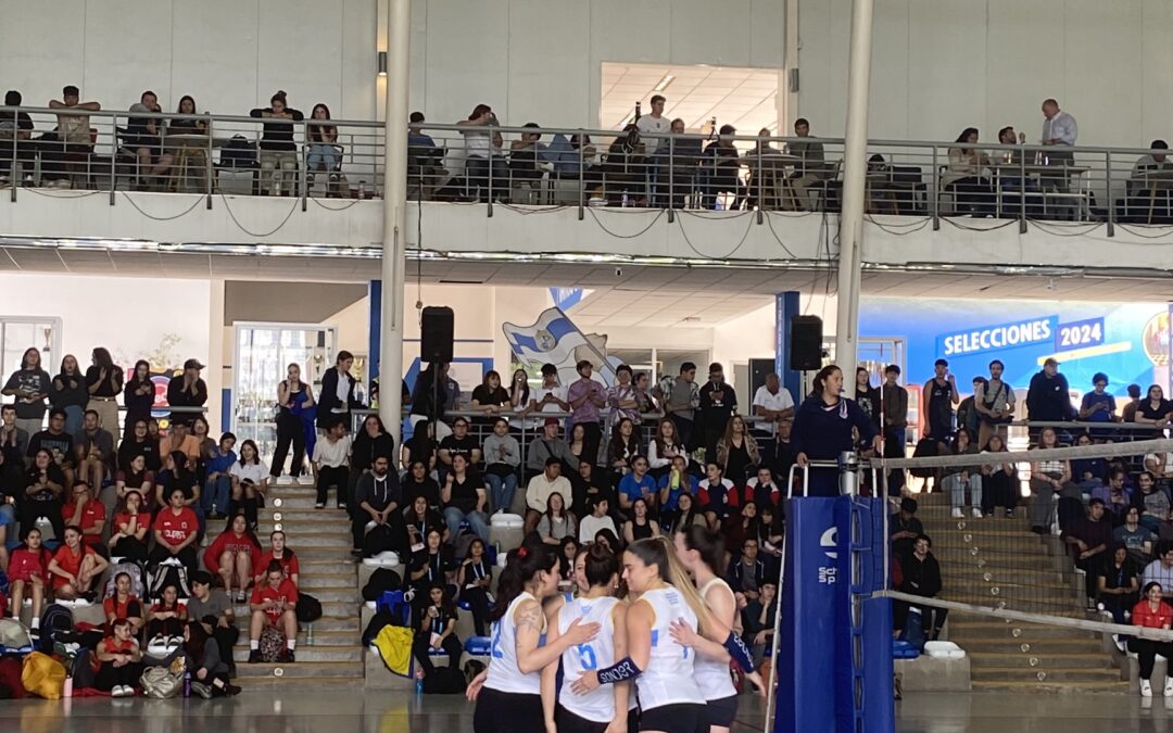 Equipo femenino Vóleibol UC