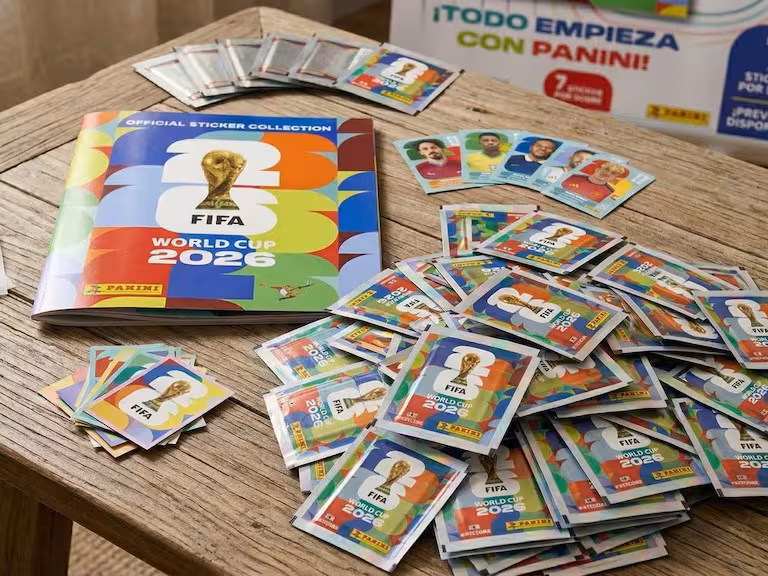 La fiebre por el álbum del Mundial: Chile volvió a cambiar láminas como antes