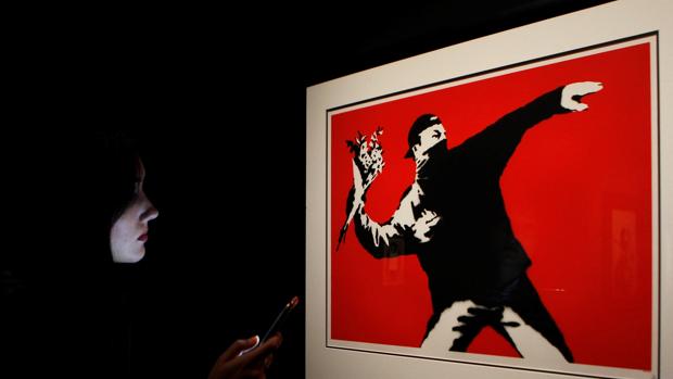 «The Art of Banksy: Without Limits»: Llega a Chile la exposición del grafitero incógnito más famoso del mundo