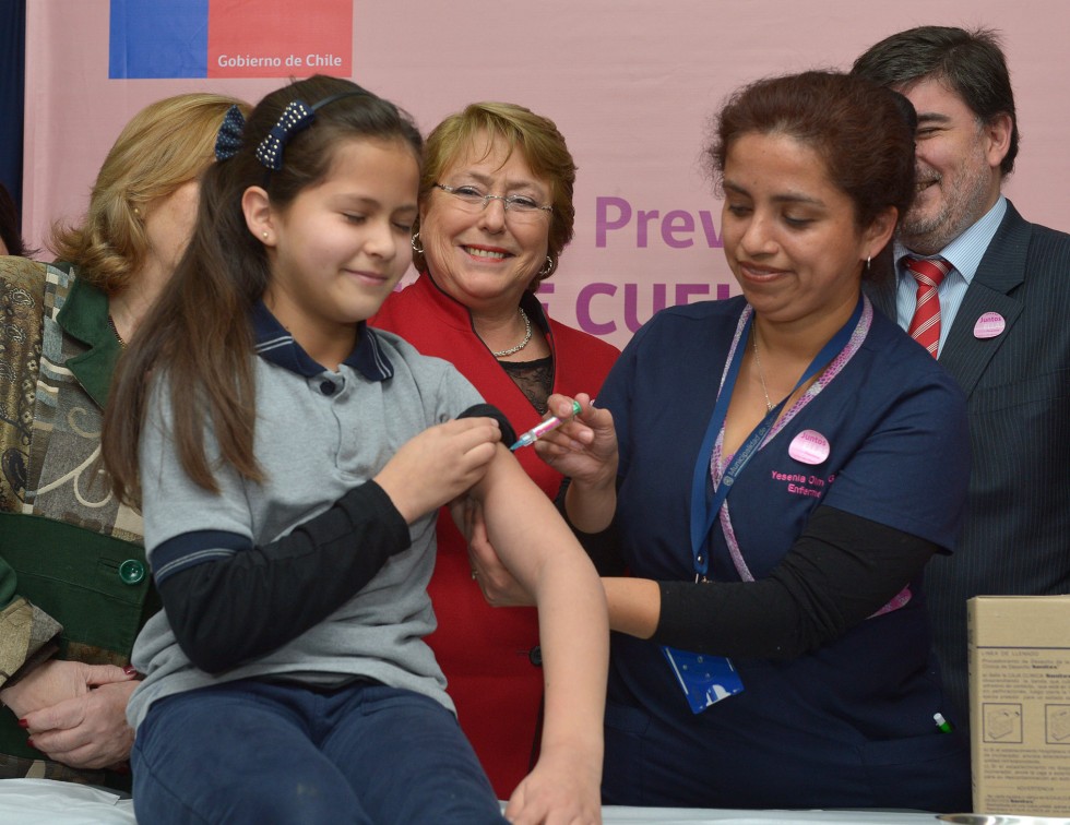 La vacuna que divide a Chile