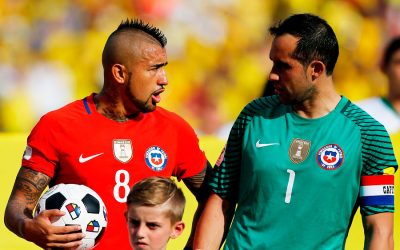 Claudio Bravo vuelve a La Roja y el equipo se reúne para jugar ante Colombia